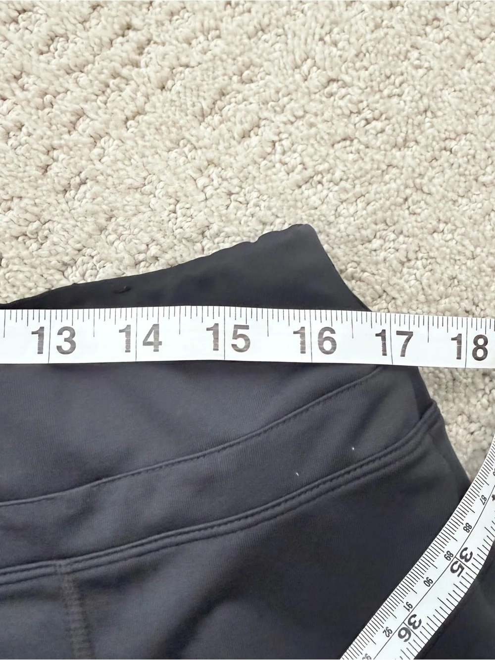 Y2K Nike Black Capri Athletic Pants - Women's